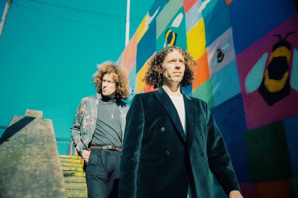 REVIEW: Back to Earth – Glass Caves