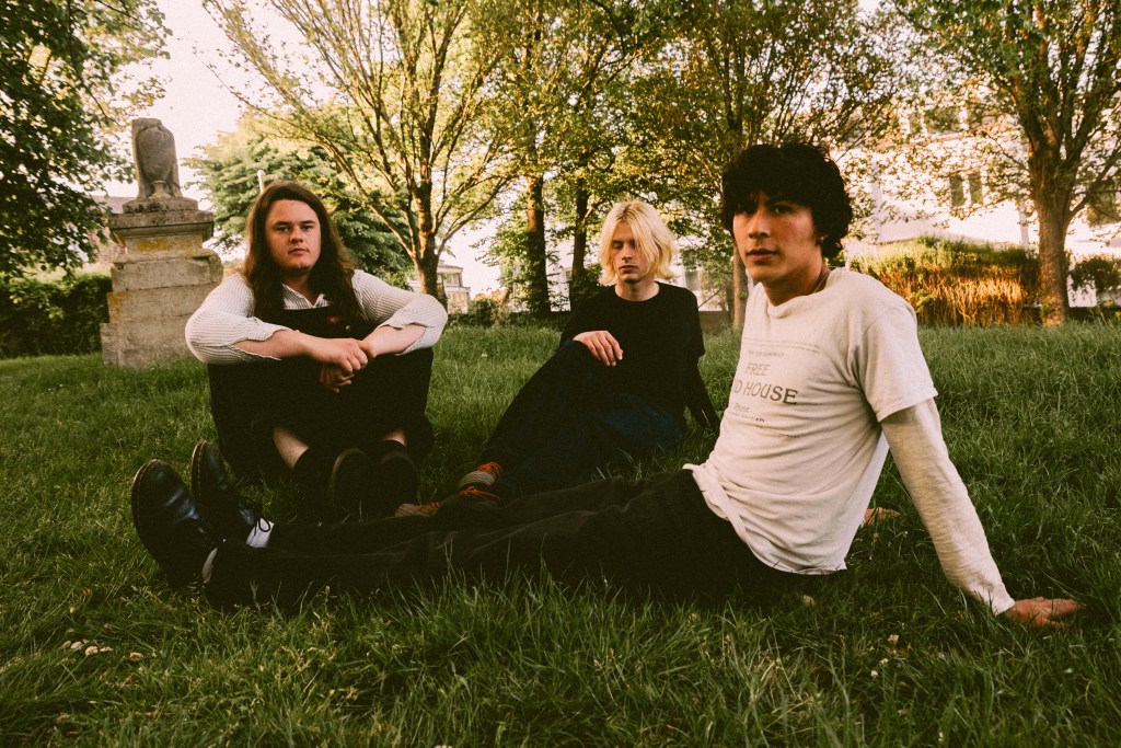 thistle. – ‘wishing coin’ + it’s nice to see you, stranger EP Preview