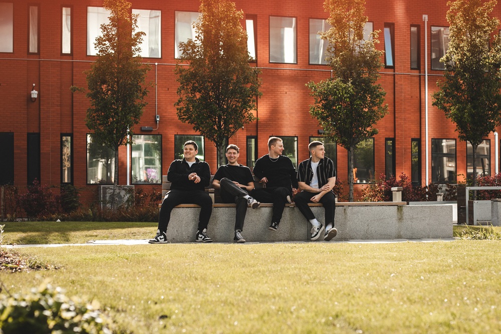 Pomona Park – ‘Do Not Disturb’ Review