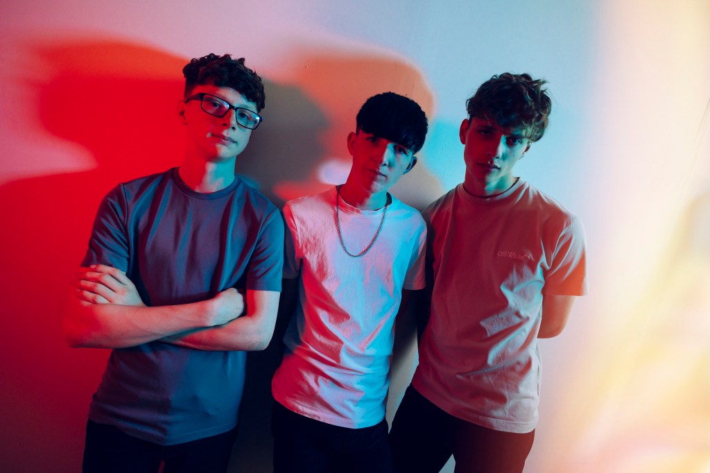 REVIEW: Modern Nostalgia, Revivalry